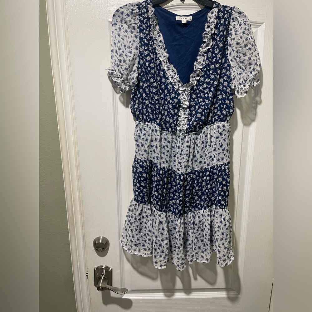 E & M Blue/White Floral Summer Dress (New) Size L